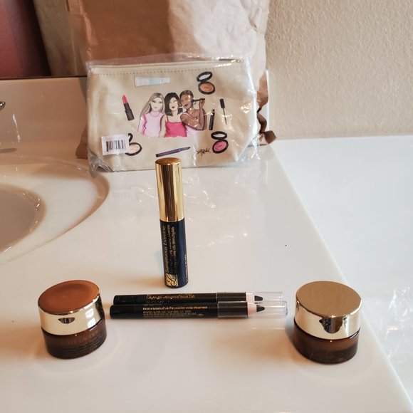 LAURA GELLER MAKE UP AND MORE!! - Picture 4 of 5